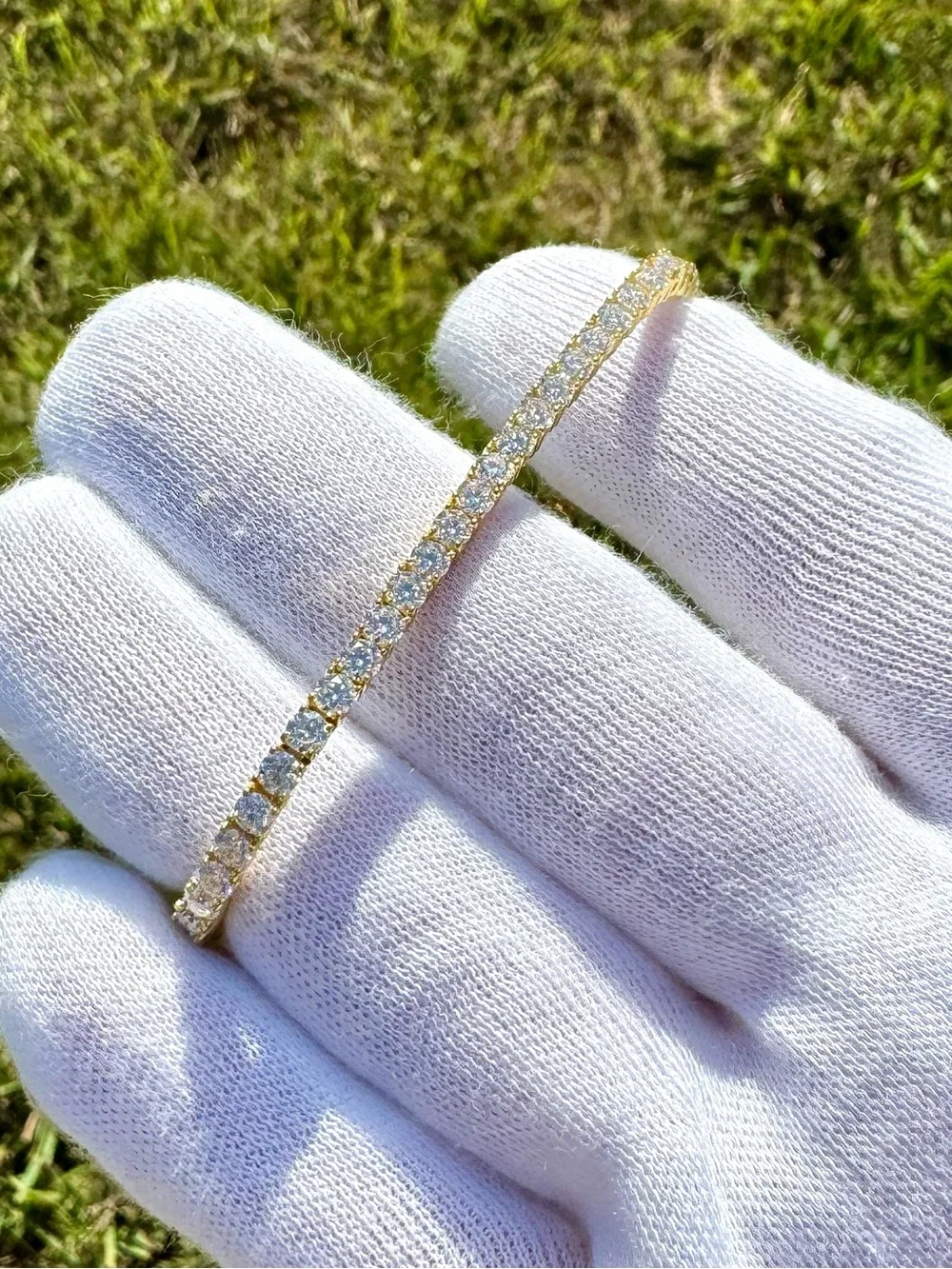 18K Gold Plated, 5.6CTW Moissanite Tennis Bracelet - Picture 3 of 11
